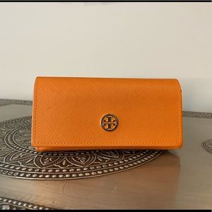 Tory Burch sunglasses case